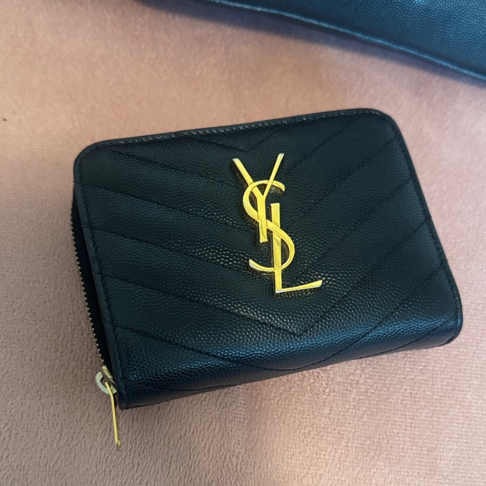 ✨ SALE ✨ Saint Laurent Wallet - Picture 5 of 12